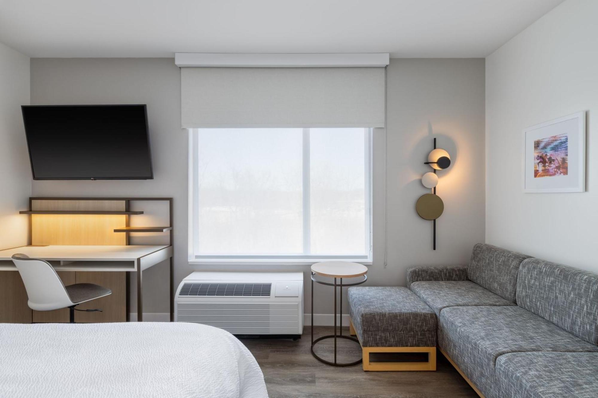 Towneplace Suites By Marriott Geneva At Spire Academy Luaran gambar
