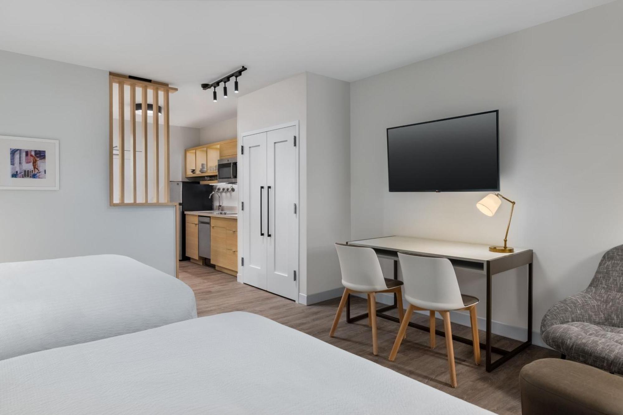 Towneplace Suites By Marriott Geneva At Spire Academy Luaran gambar