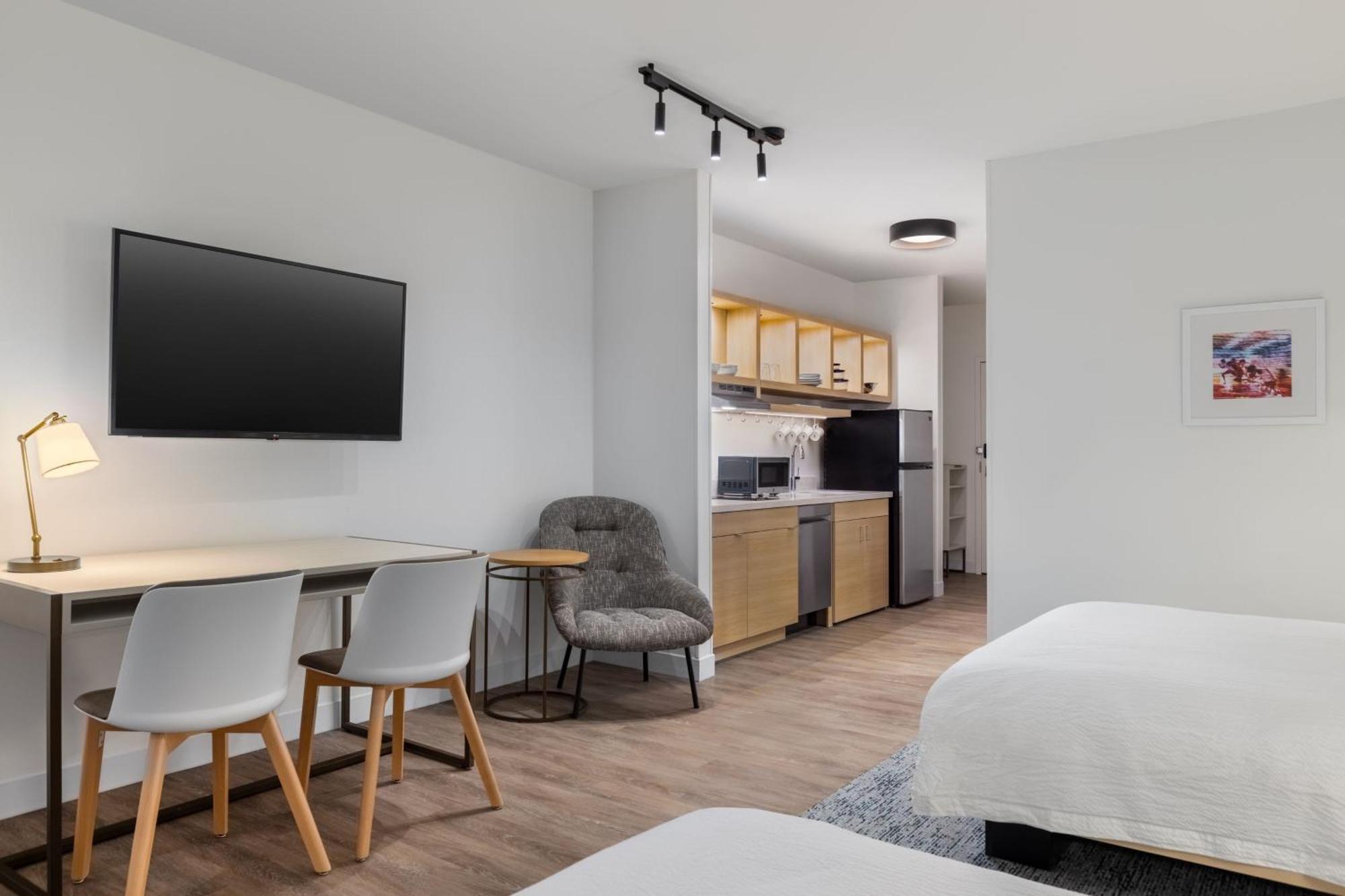 Towneplace Suites By Marriott Geneva At Spire Academy Luaran gambar
